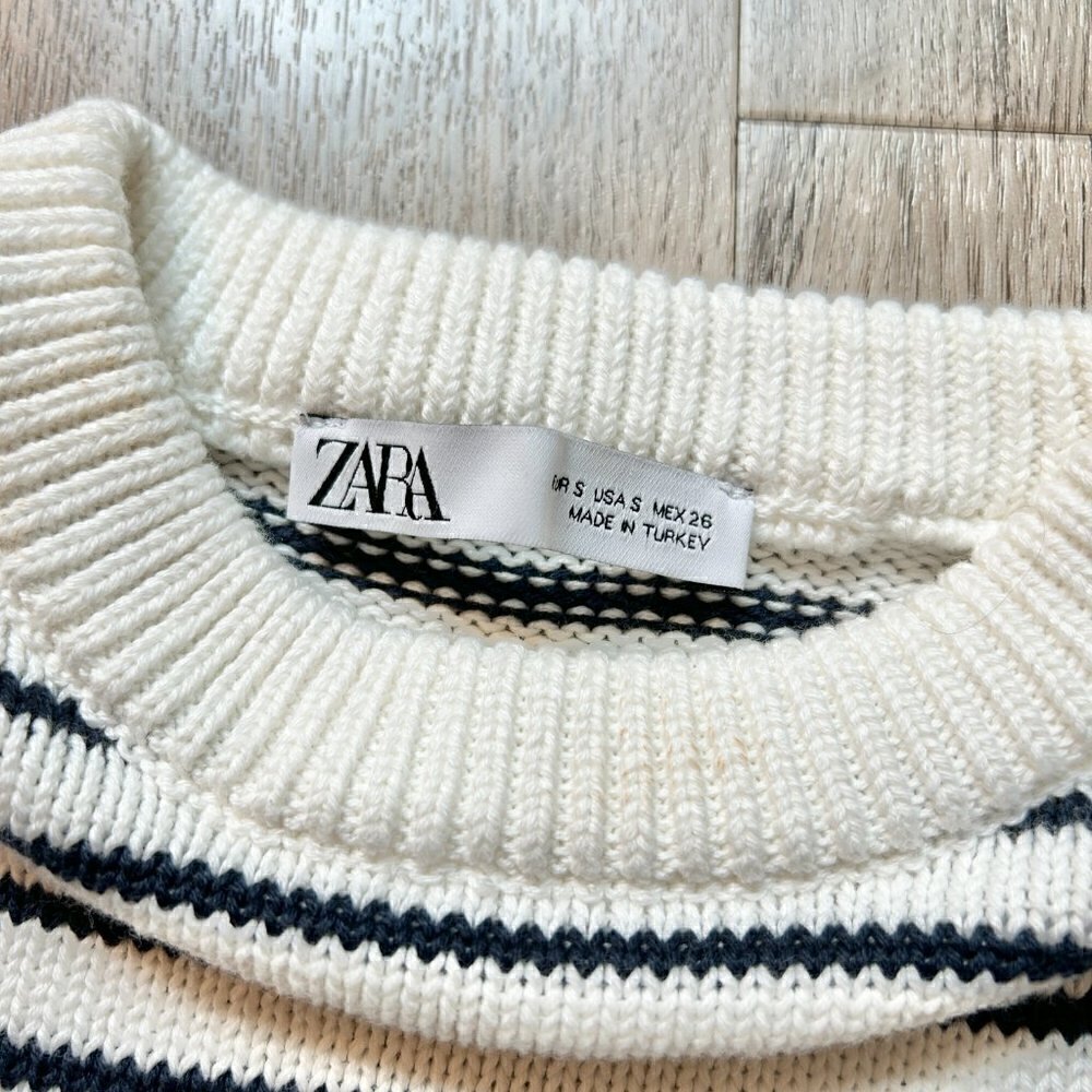 Zara White and Black Striped Knit Sweater Dress Size S NWOT - Picture 7 of 9